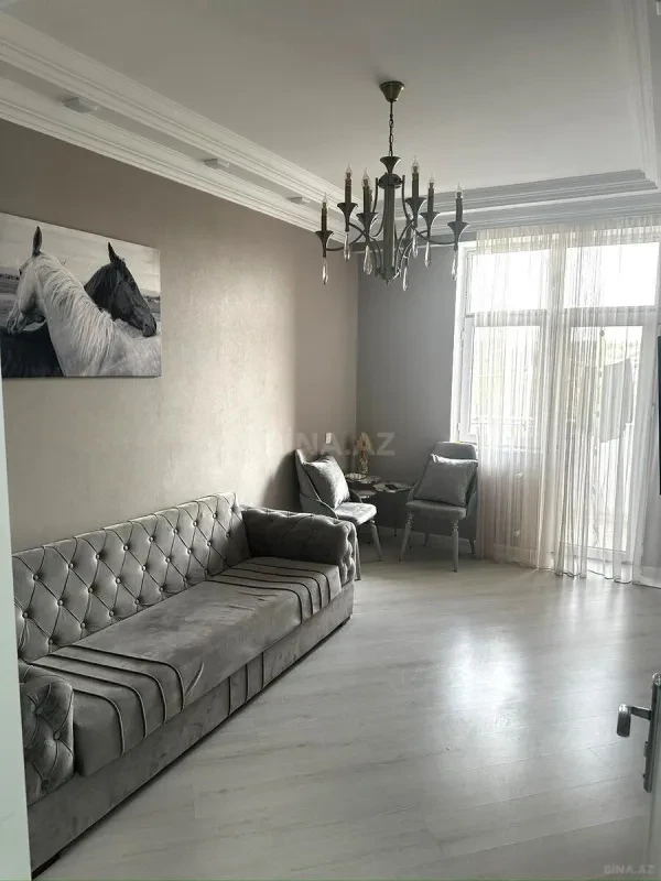 Satılır 2 otaqlı mənzil 75 m²