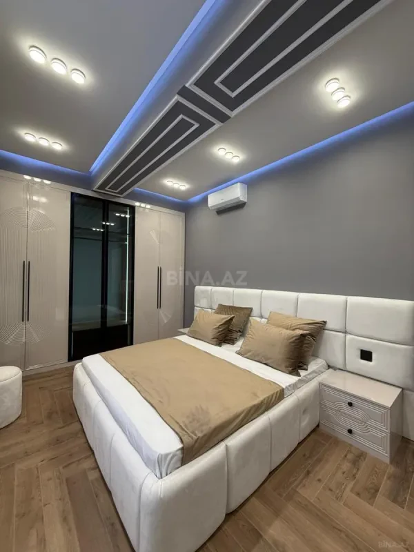 Satılır 3 otaqlı mənzil 105 m²