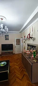 Satılır 3 otaqlı mənzil 65 m² — Bakı, İnşaatçılar 3 otaq 65.00 m²