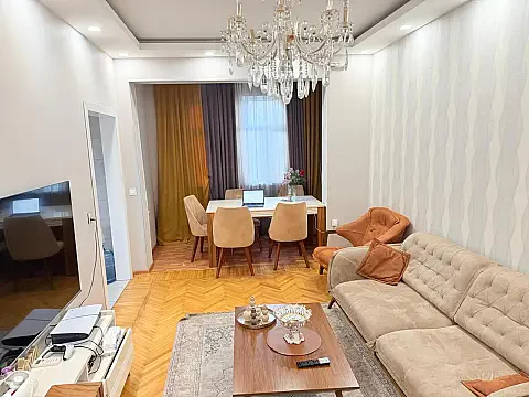 Satılır 3 otaqlı mənzil 75 m² — Bakı 3 otaq 75.00 m²