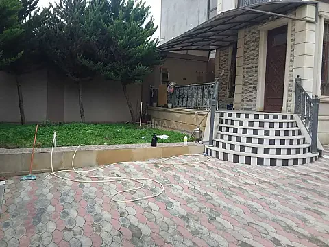 Satılır 4 otaqlı həyət evi 220 m² — Bakı, Badamdar 4 otaq 220.00 m²