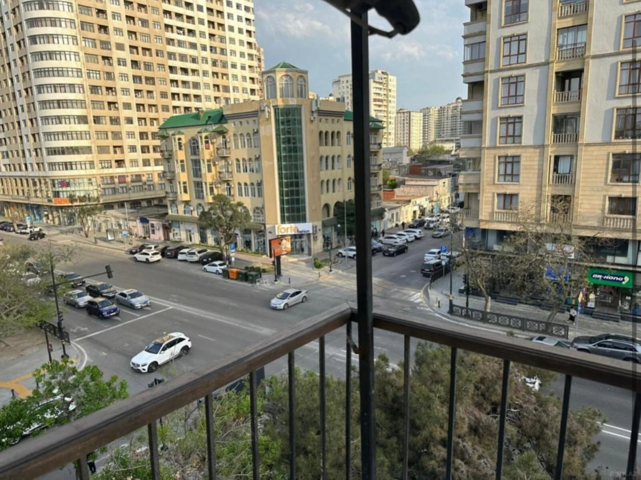Satılır 2 otaqlı mənzil 55 m²