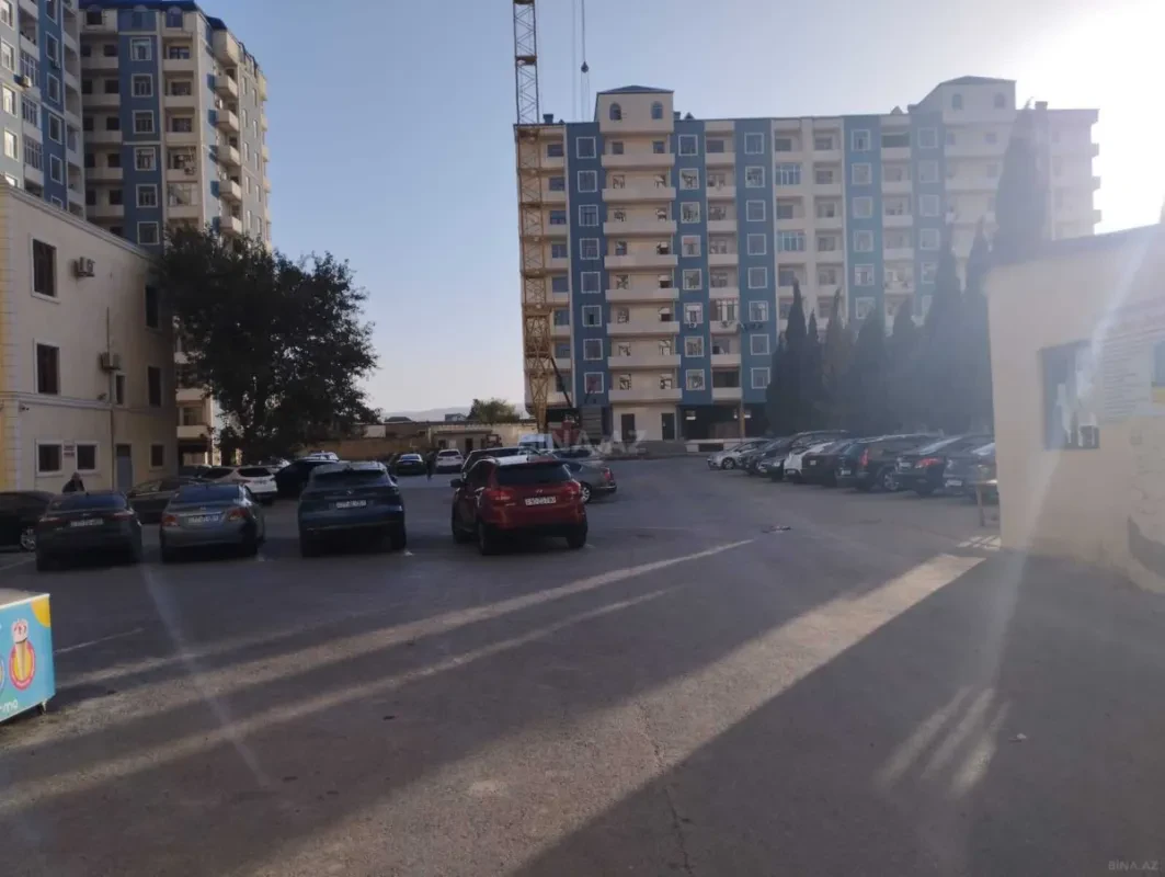 Satılır 2 otaqlı mənzil 100 m²