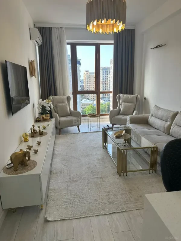 Kirayə verilir 2 otaqlı mənzil 60 m²