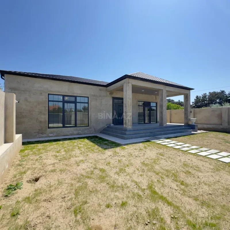 Satılır 5 otaqlı həyət evi 230 m²