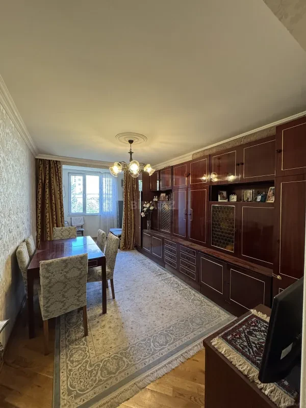 Satılır 3 otaqlı mənzil 47 m²