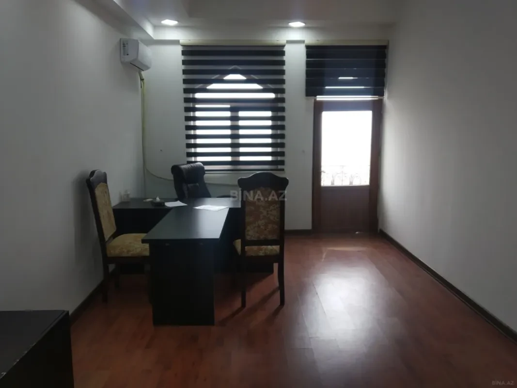 Kirayə verilir 3 otaqlı ofis 125 m²