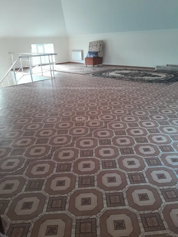 Satılır 4 otaqlı həyət evi 164 m²