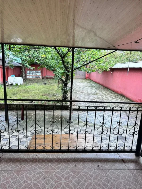 Satılır 6 otaqlı həyət evi 120 m²