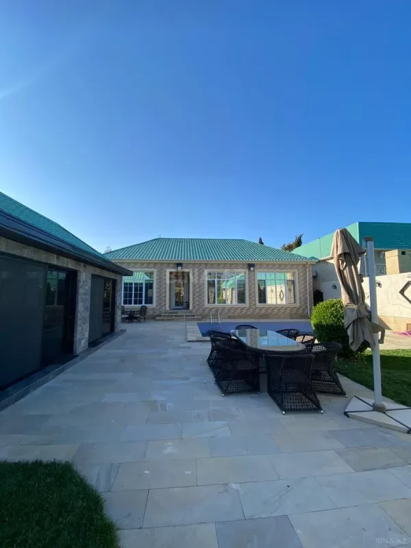 Satılır 4 otaqlı həyət evi 165 m²