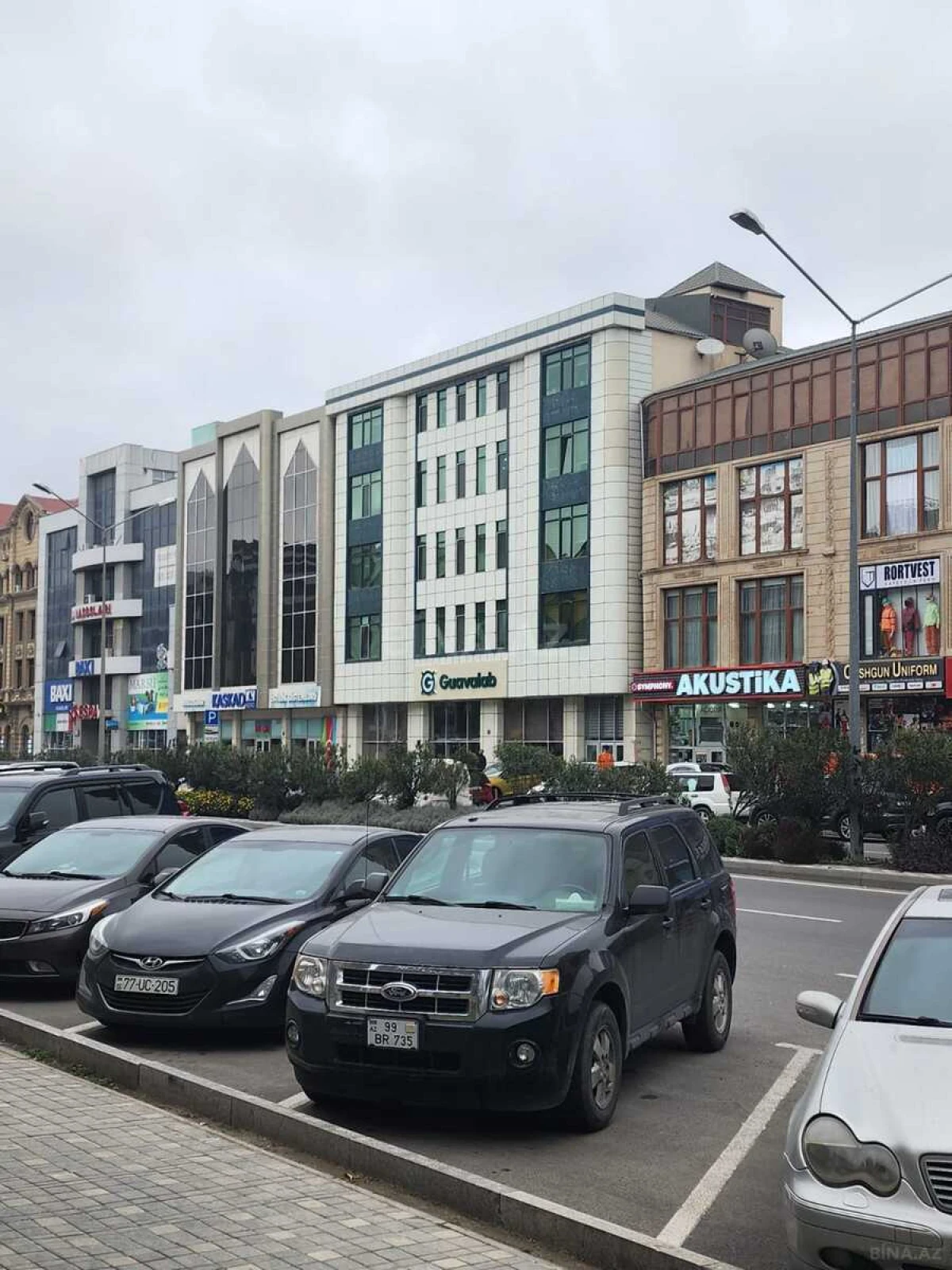Kirayə verilir obyekt 1400 m²