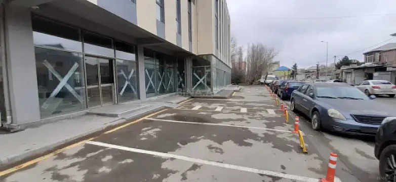 Kirayə verilir obyekt 1100 m² — Bakı, İnşaatçılar 1100.00 m²