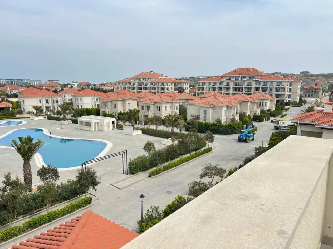 Kirayə verilir 6 otaqlı həyət evi 200 m²