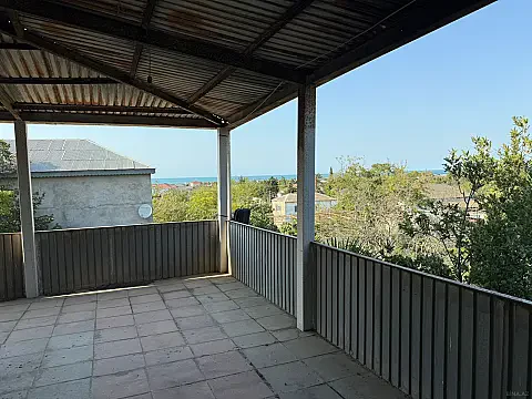 Satılır 8 otaqlı həyət evi 200 m² — Bakı, Novxanı 8 otaq 200.00 m²
