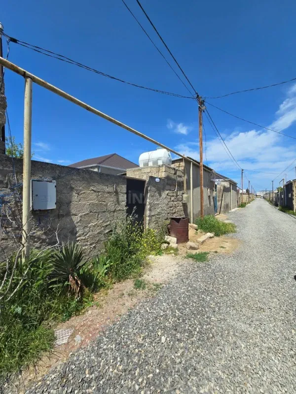 Satılır 2 otaqlı həyət evi 70 m²