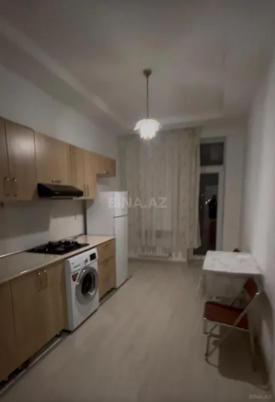 Kirayə verilir 1 otaqlı mənzil 62.5 m²