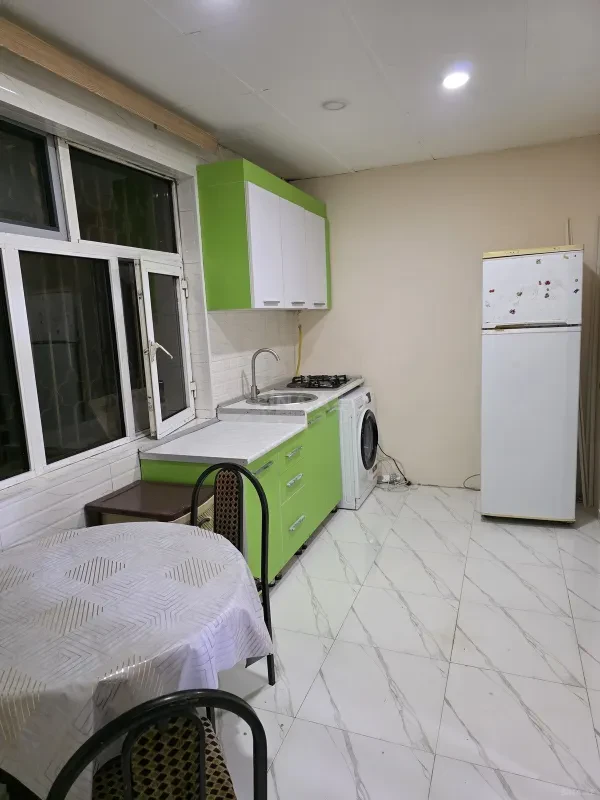 Kirayə verilir 2 otaqlı mənzil 50 m²