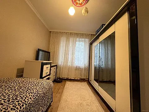 Satılır 3 otaqlı mənzil 80 m² — Bakı, Memar Əcəmi yanı 3 otaq 80.00 m²