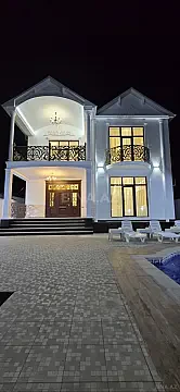 Kirayə verilir 6 otaqlı həyət evi 250 m² — Qəbələ 6 otaq 250.00 m²