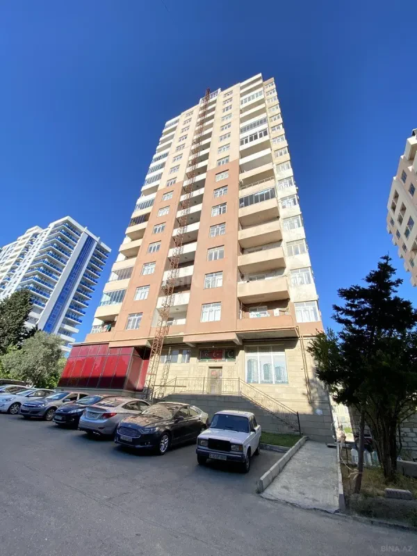 Kirayə verilir 3 otaqlı mənzil 108.5 m²