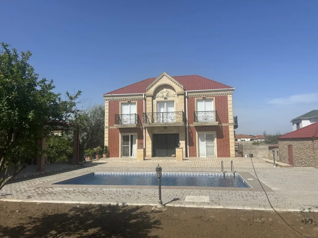 Satılır 7 otaqlı həyət evi 460 m²