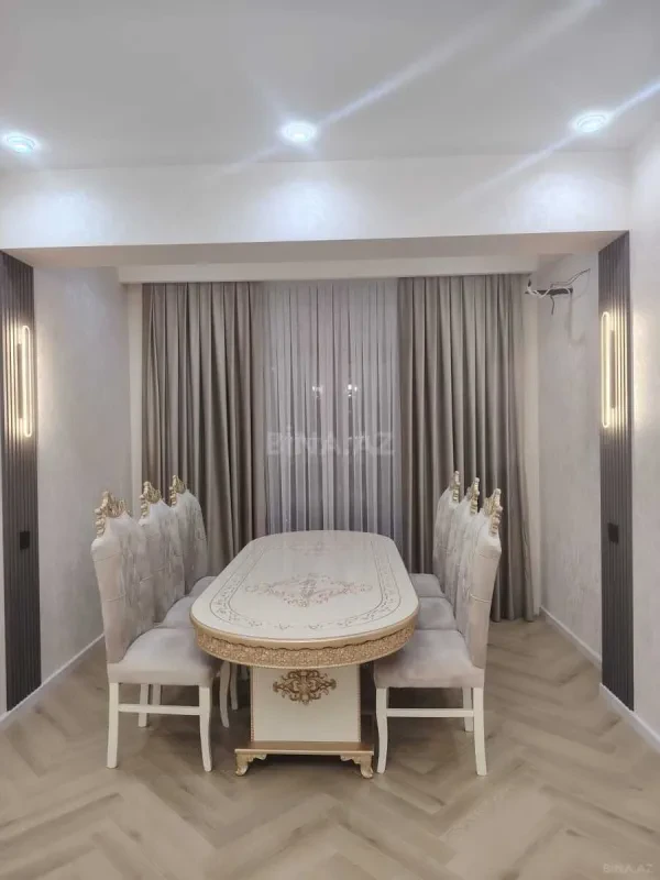 Satılır 2 otaqlı mənzil 68 m²
