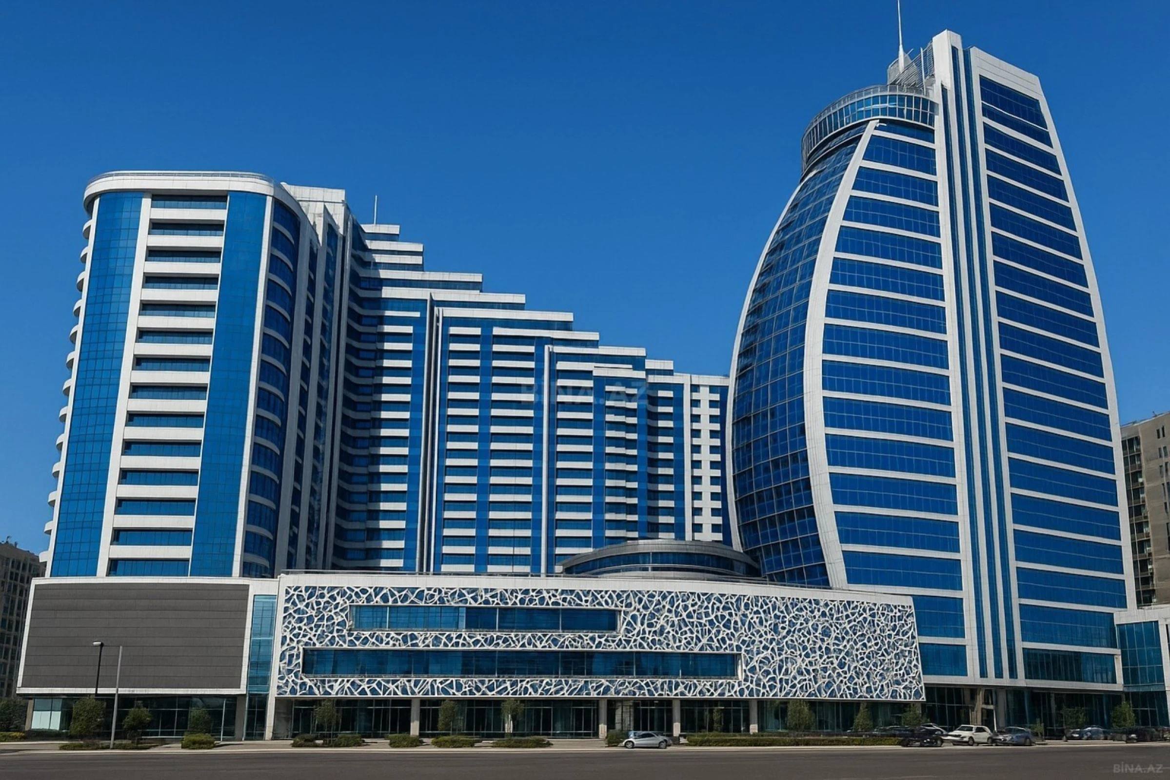 Kirayə verilir 4 otaqlı mənzil 220 m²
