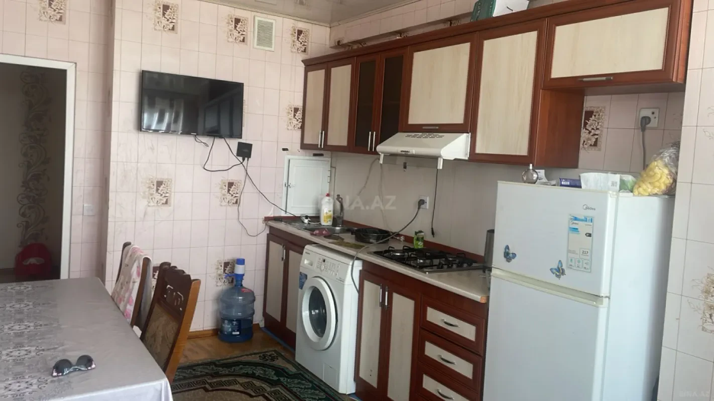 Kirayə verilir 1 otaqlı mənzil 65 m²
