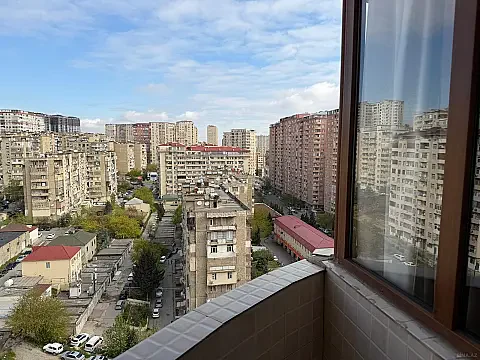 Satılır 2 otaqlı mənzil 82 m² — Bakı, İnşaatçılar 2 otaq 82.00 m²