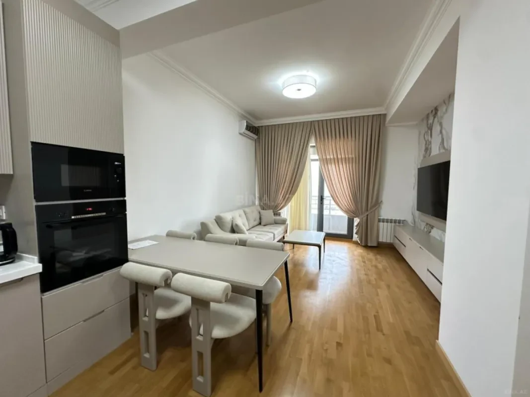 Kirayə verilir 2 otaqlı mənzil 65 m²