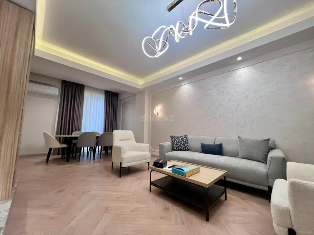 Kirayə verilir 2 otaqlı mənzil 70 m²