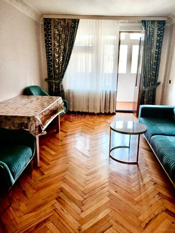 Kirayə verilir 3 otaqlı mənzil 70 m²