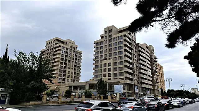Satılır 3 otaqlı mənzil 97.3 m² — Bakı, Həzi Aslanov qəs. 3 otaq 97.30 m²