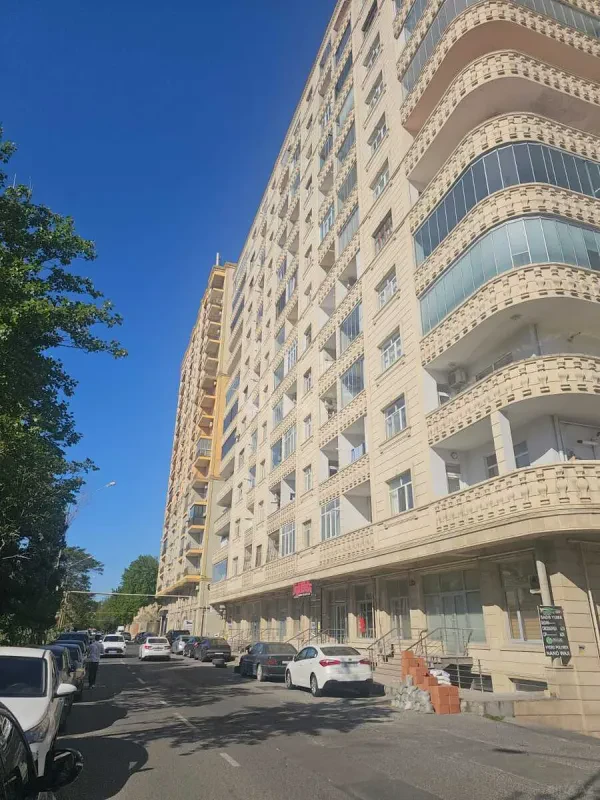 Satılır 2 otaqlı mənzil 100 m²