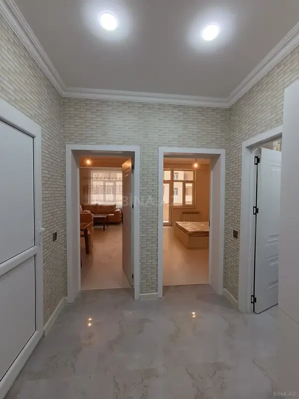 Kirayə verilir 2 otaqlı mənzil 62 m²