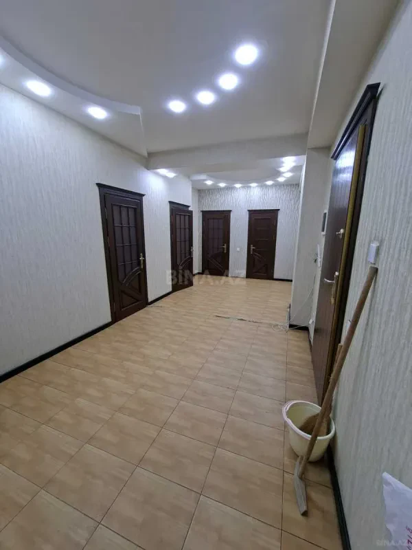 Satılır 3 otaqlı mənzil 115 m²