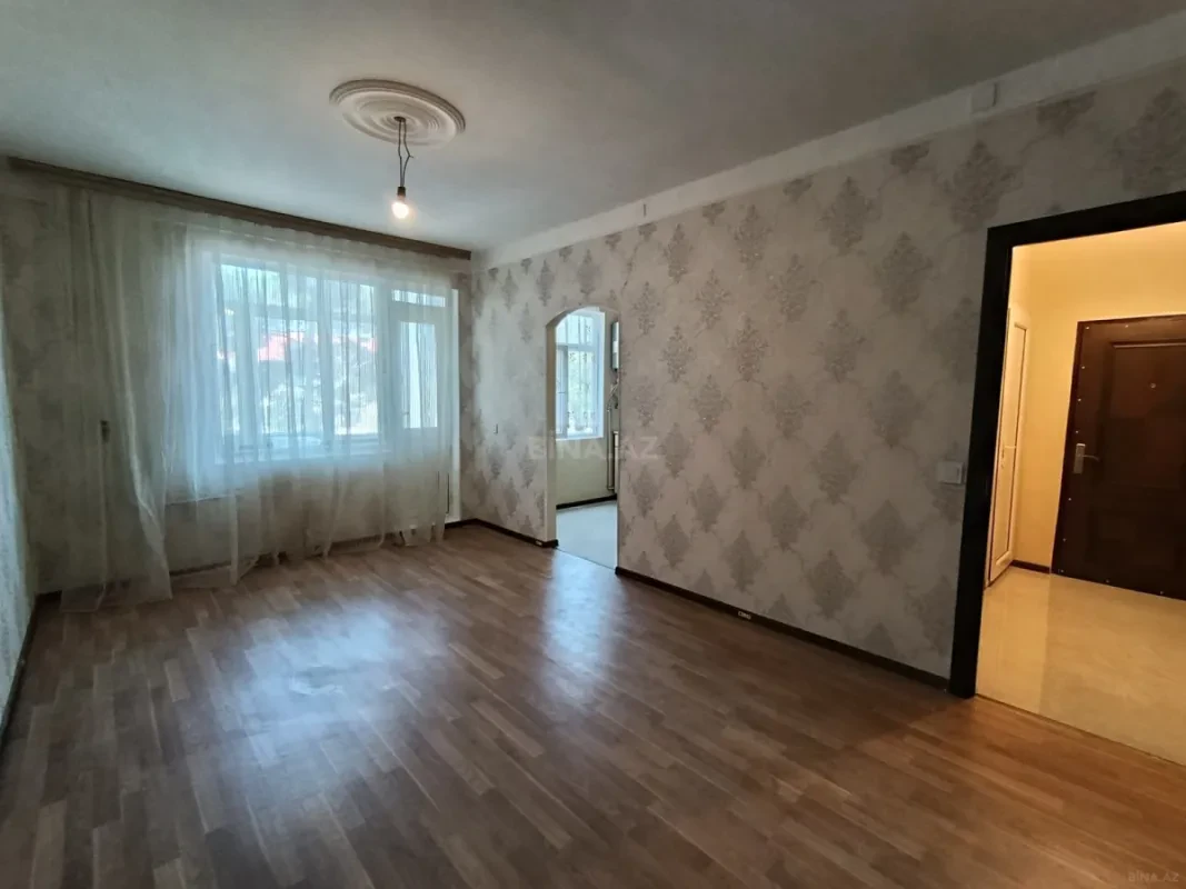 Kirayə verilir 2 otaqlı mənzil 61 m²