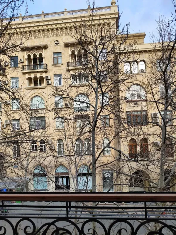 Satılır 3 otaqlı mənzil 100 m²