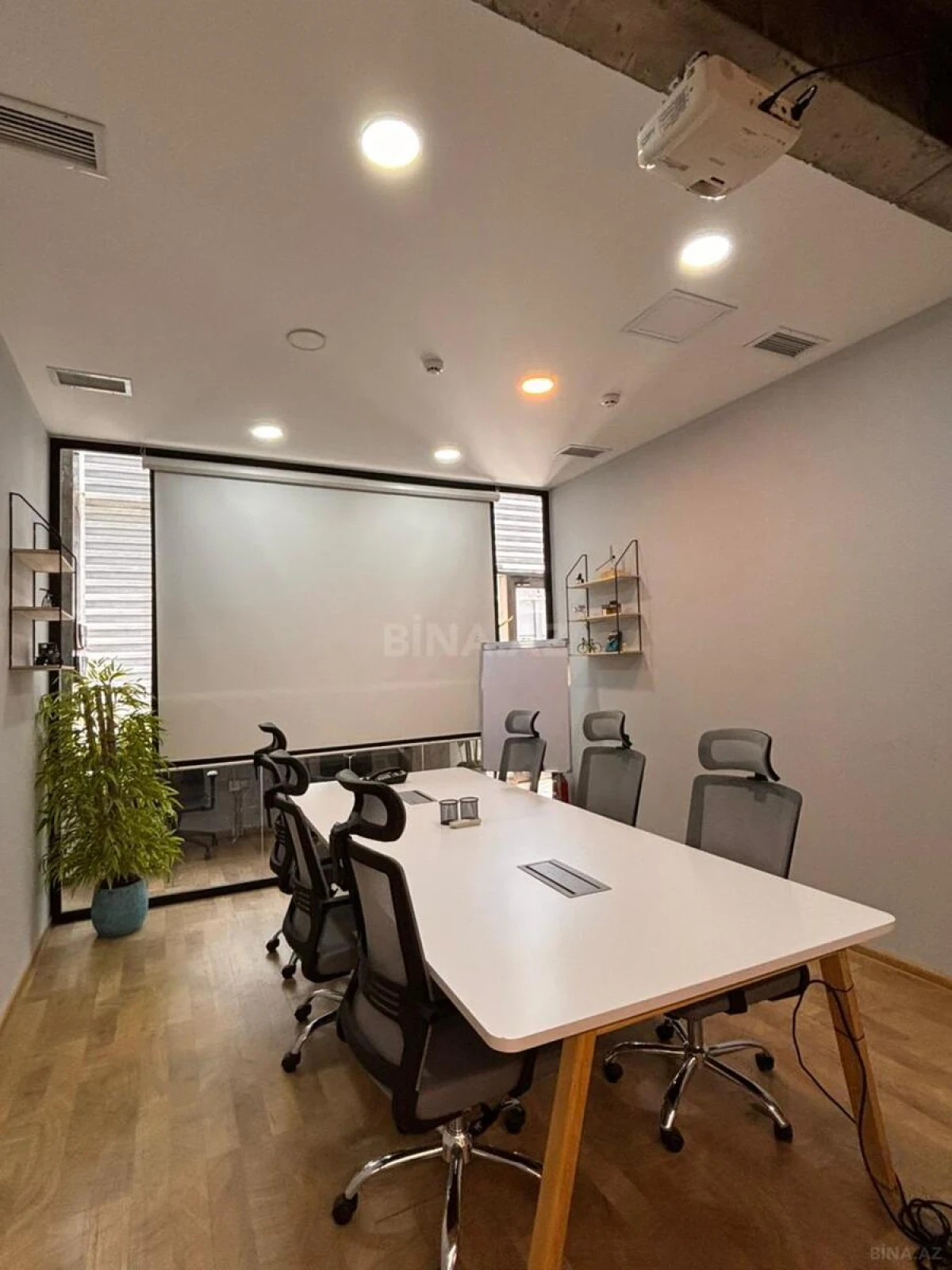 Kirayə verilir 1 otaqlı ofis 15 m²
