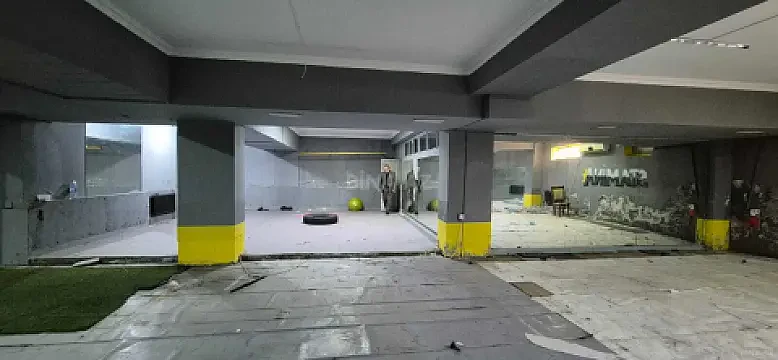 Kirayə verilir obyekt 300 m² — Xırdalan 300.00 m²