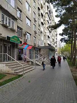 Kirayə verilir obyekt 550 m² — Bakı, Əhmədli 550.00 m²