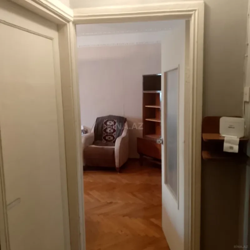Kirayə verilir 2 otaqlı mənzil 70 m²
