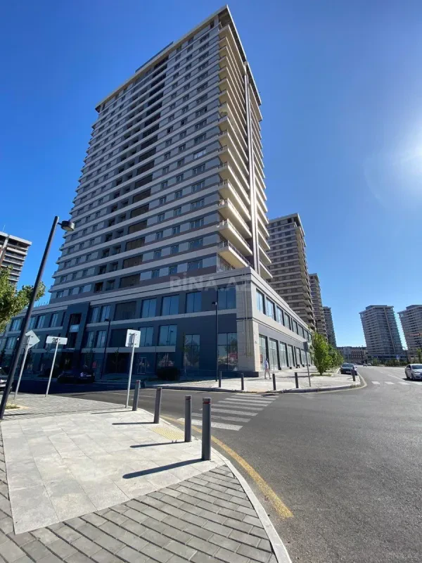Satılır 4 otaqlı mənzil 157 m²