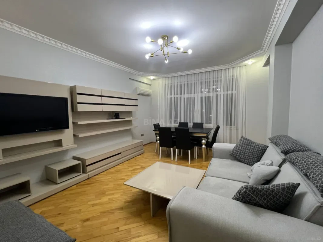Satılır 2 otaqlı mənzil 90 m²