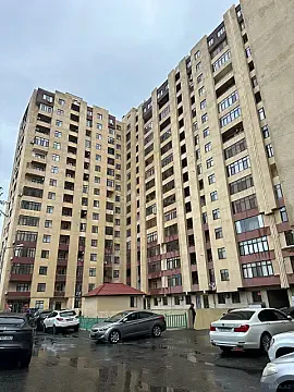 Satılır 2 otaqlı mənzil 80 m² — Bakı, Həzi Aslanov qəs. 2 otaq 80.00 m²