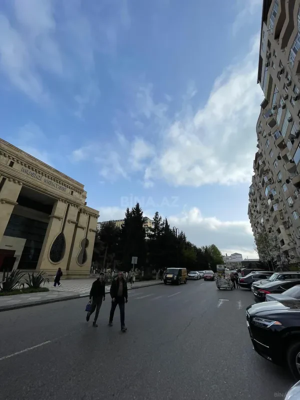 Satılır 2 otaqlı mənzil 70 m²