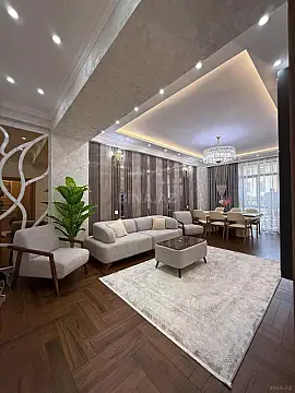 Satılır 3 otaqlı mənzil 130 m² — Bakı 3 otaq 130.00 m²