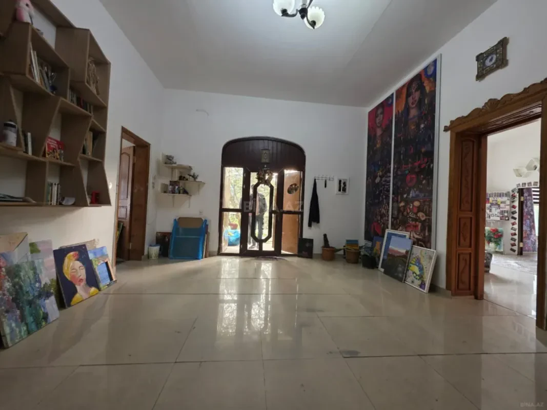 Satılır obyekt 180 m²