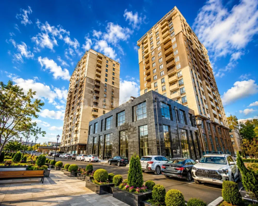 Satılır 3 otaqlı mənzil 106 m²