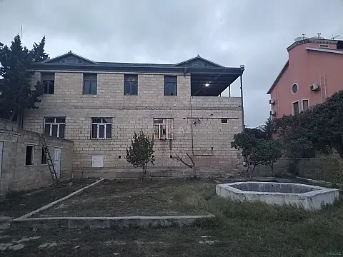 Satılır 9 otaqlı həyət evi 356 m² — Bakı 9 otaq 356.00 m²